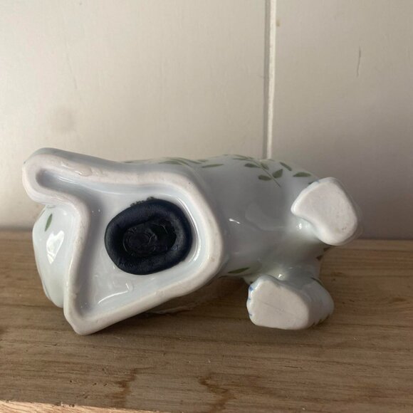 Adorable Blue and White Cat Figurine - Picture 7 of 8